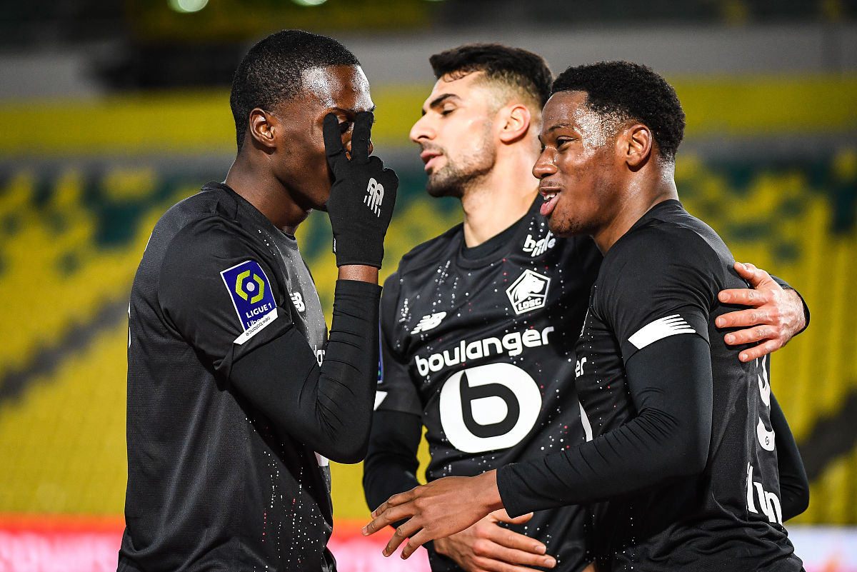 多特蒙德斗志昂扬，取得三连胜的简单介绍