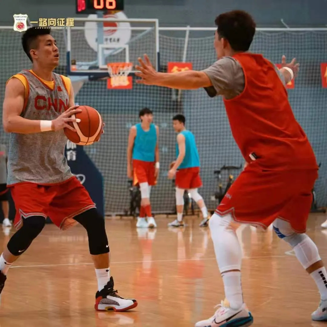 哈尔滨男篮全力以赴，取得胜利