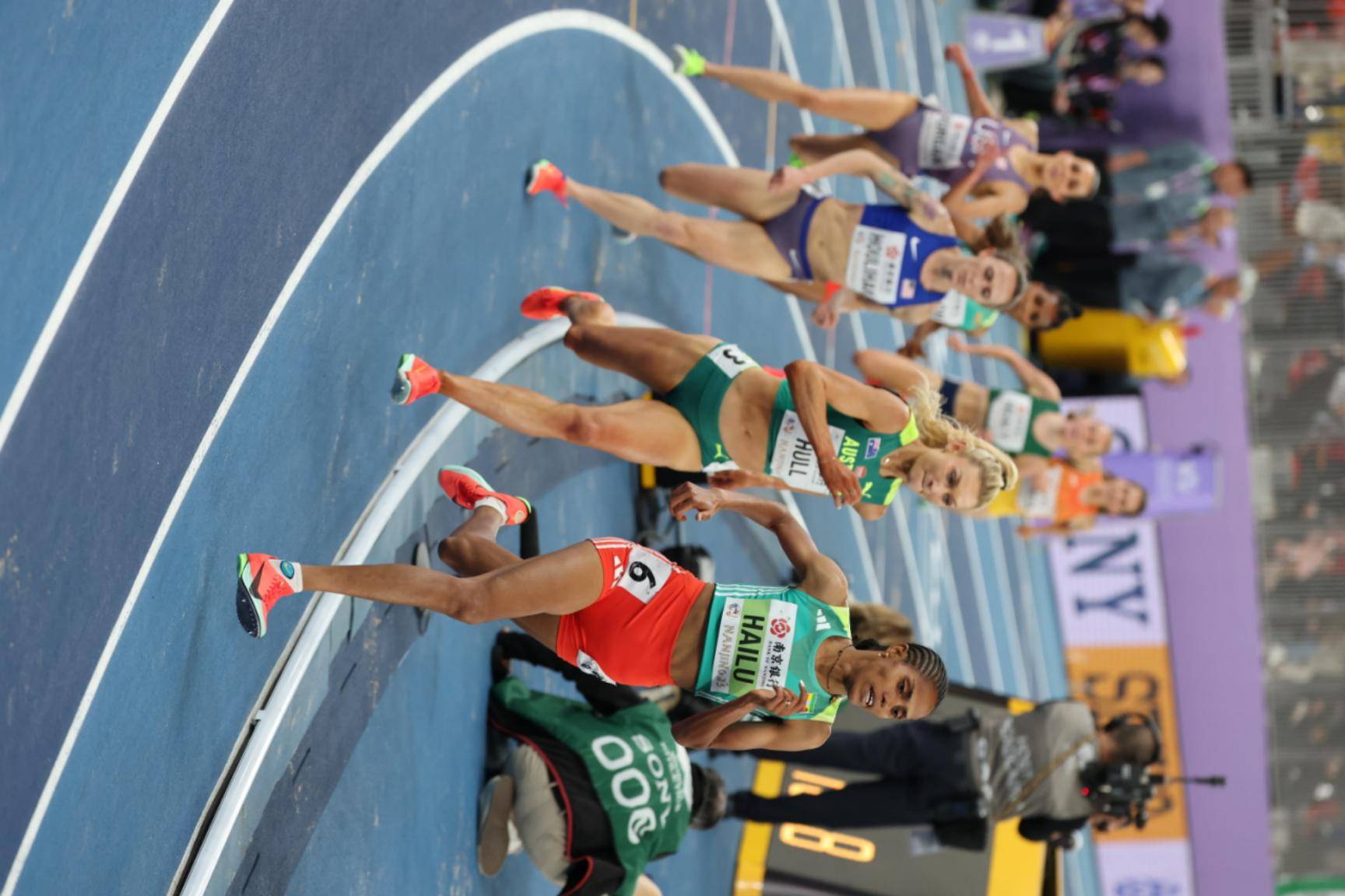 英国体操选手刷新世界纪录，勇得铜牌的简单介绍