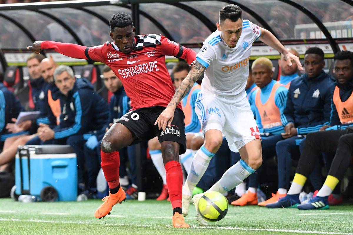 甘冈主场大胜,轻松击败对手赢得比赛 甘冈主场大胜,轻松击败对手赢得比赛