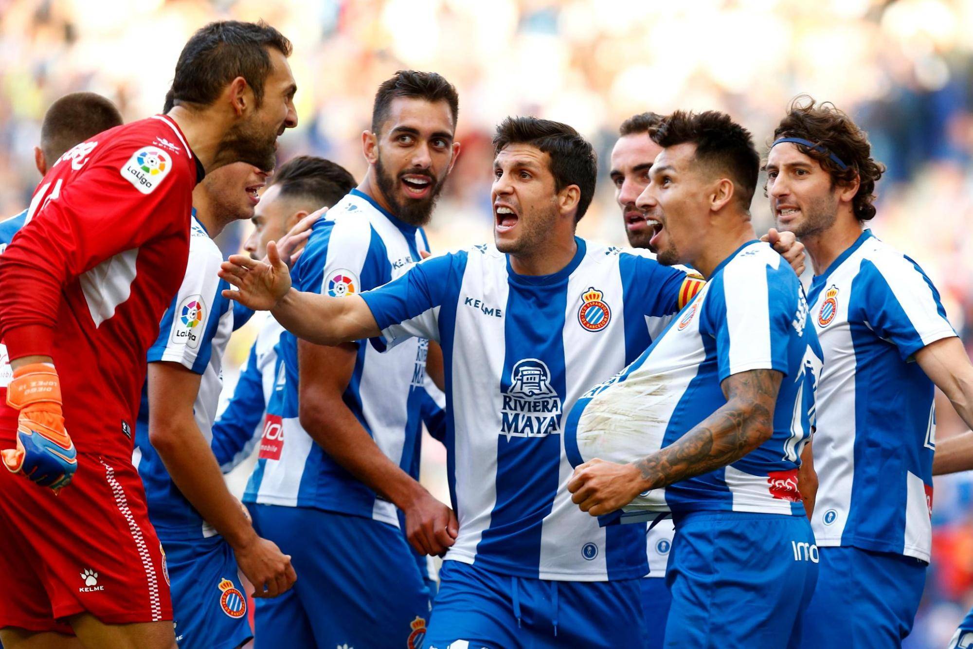 开云官网-包含法兰克福客场大败，堪忧降级压力的词条