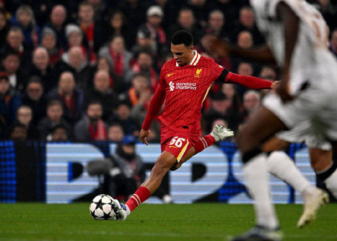 包含利物浦欧冠运动员因伤缺席关键比赛的词条