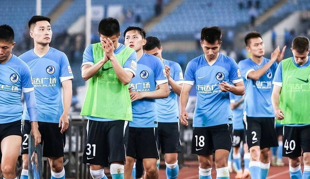 包含武汉三连胜，成功脱离保级区的词条