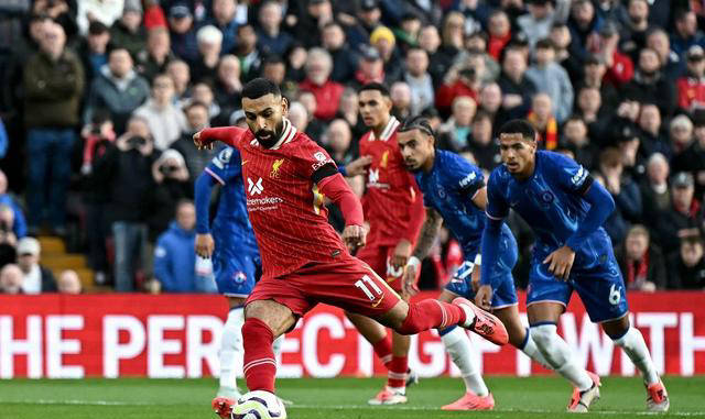 切尔西逆转击败埃弗顿，保持不败势头