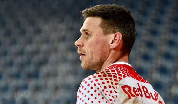 开云体育中国-萨尔茨堡连续两年蝉联欧冠冠军的简单介绍