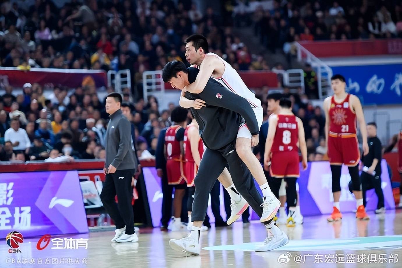 篮球比赛再掀狂潮，球队实力对比谁更强？的简单介绍