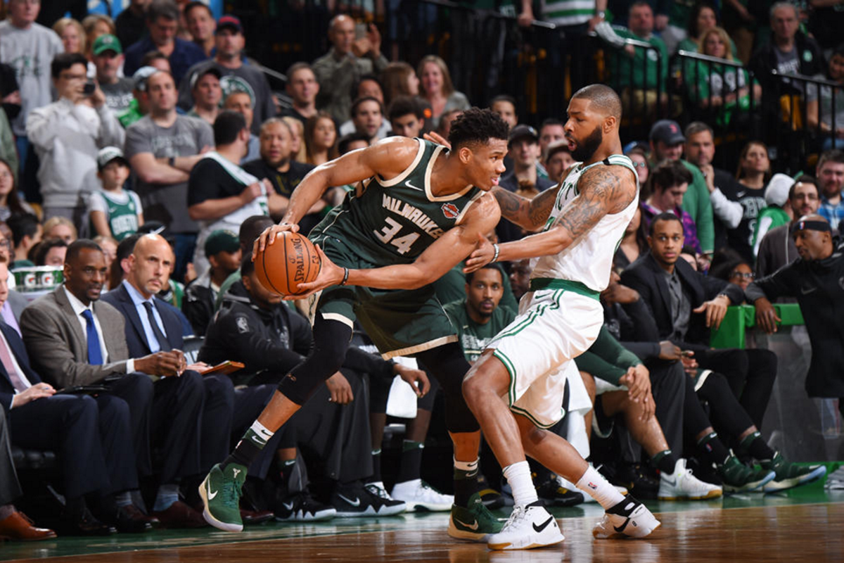 绿军淘汰骑士,展现出色团队合作精神 绿军淘汰骑士,展现出色团队合作精神