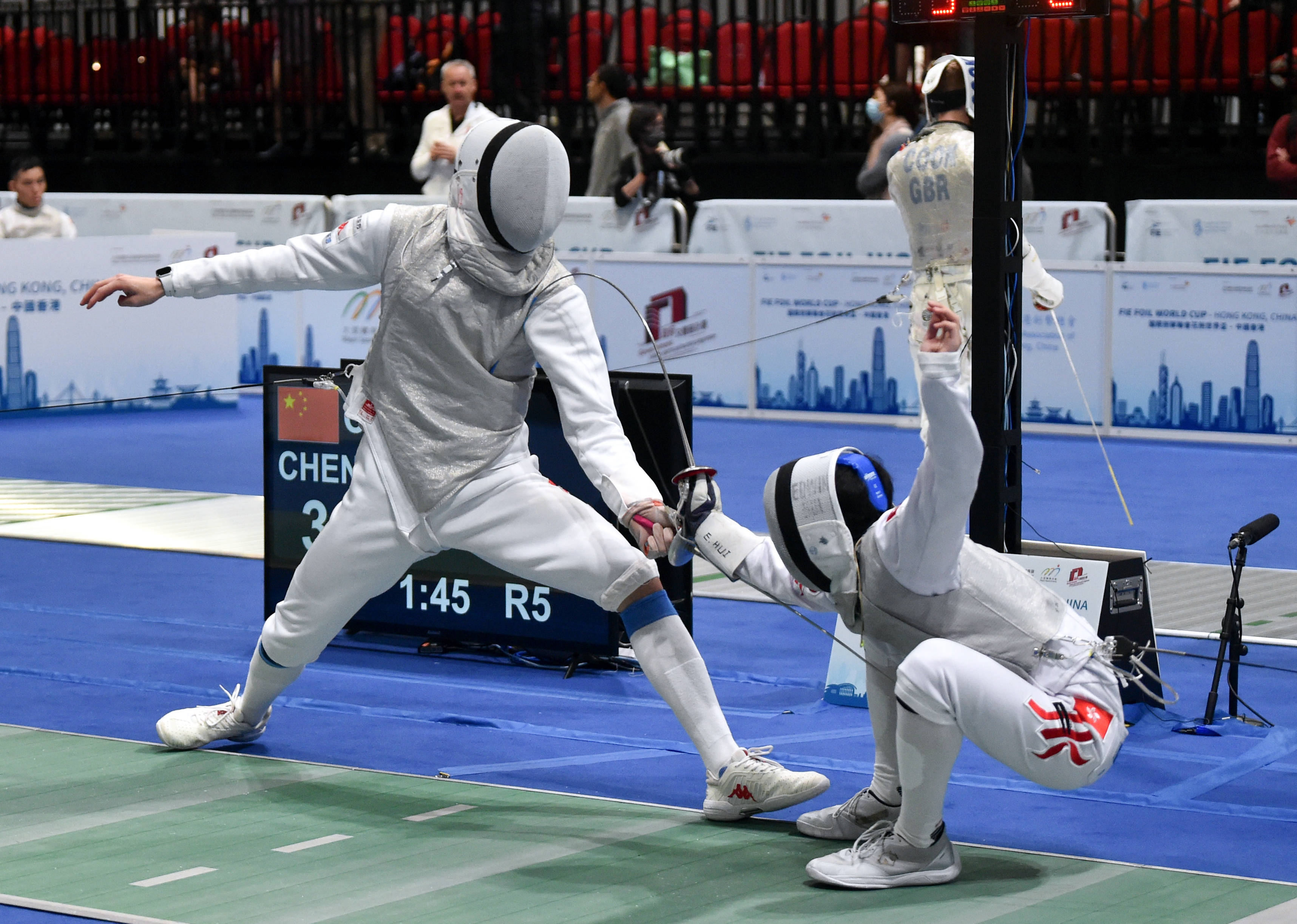 开云官方app入口-法国击剑队意气风发，势不可挡