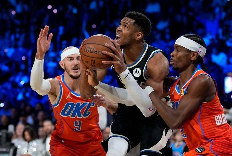 雄鹿队遭遇强敌,险胜对手取得胜利 雄鹿队遭遇强敌,险胜对手取得胜利