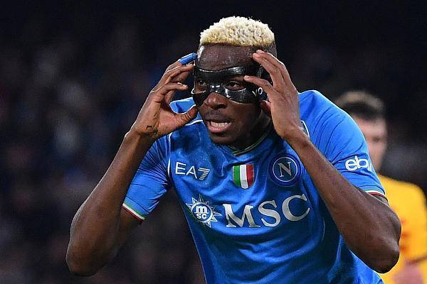 罗马逼平那不勒斯，比赛过程激动人心