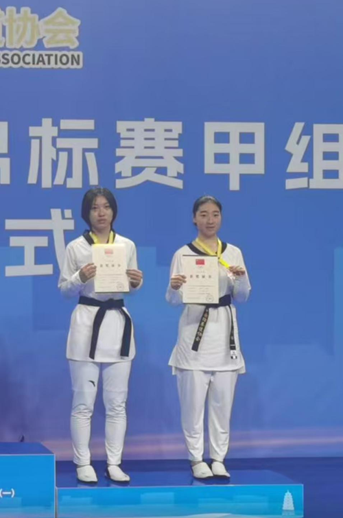 青年运动员斩获金牌，勇气无限