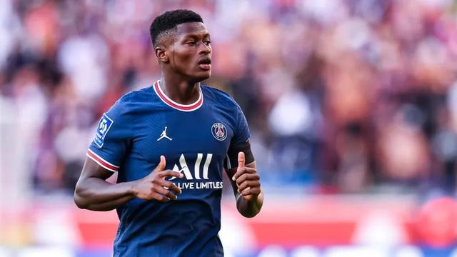 罗马迎战巴黎,争夺胜利之门 罗马迎战巴黎,争夺胜利之门