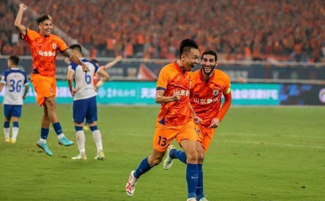 泰国足坛新星崛起,亚冠赛场期待再创佳绩 泰国足坛新星崛起,亚冠赛场期待再创佳绩