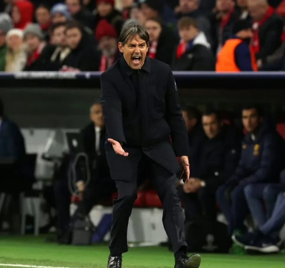 开云APP-阿贾克斯客场惨败国际米兰，遗憾出局