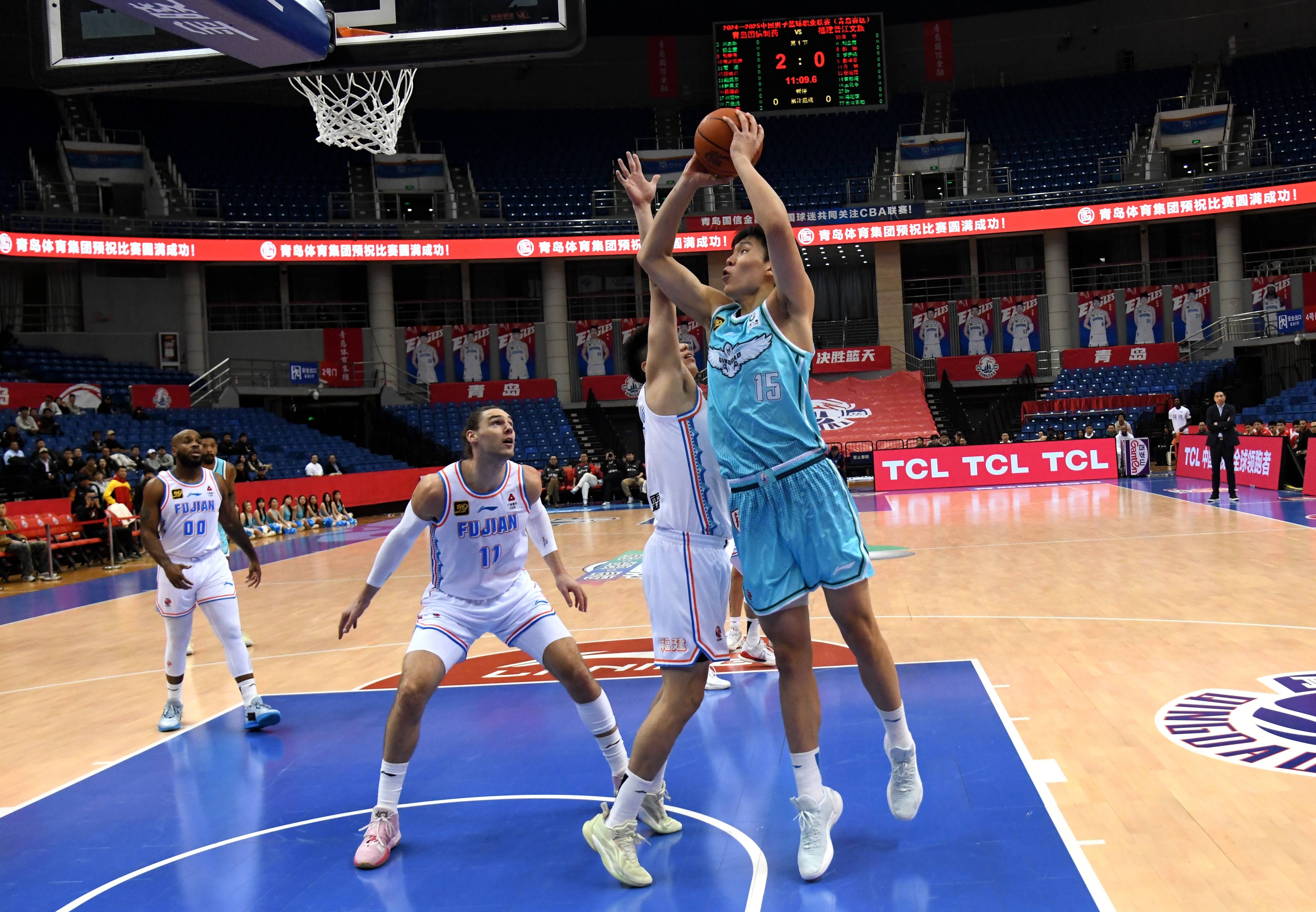 开云体育APP下载-青岛男篮在比赛中战胜北京队，引发热议
