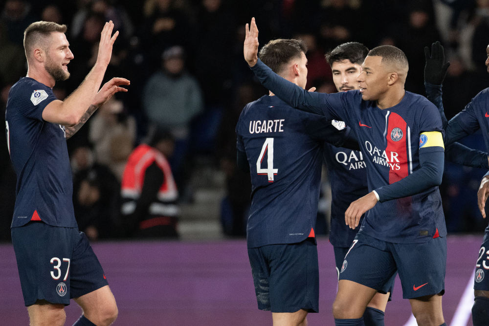 巴黎圣日耳曼完胜摩纳哥，继续保持不败