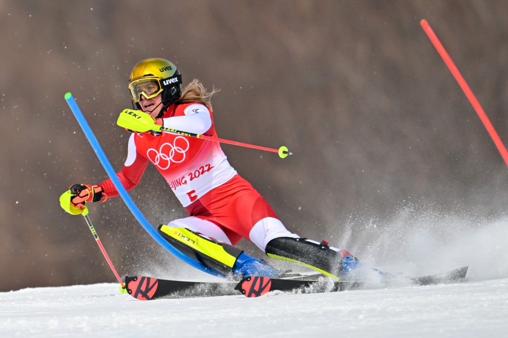 关于斯洛伐克滑雪选手挑战自我,登上领奖台的信息 关于斯洛伐克滑雪选手挑战自我,登上领奖台的信息