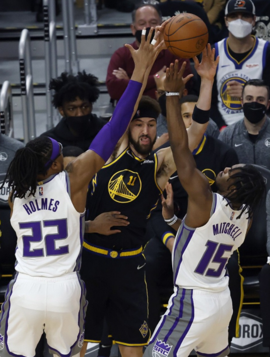 国王轻取骑士，全面开花