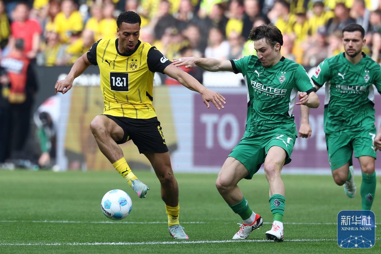 开云体育下载-RB莱比锡客场大胜门兴格拉德巴赫，继续保持不败纪录的壮举