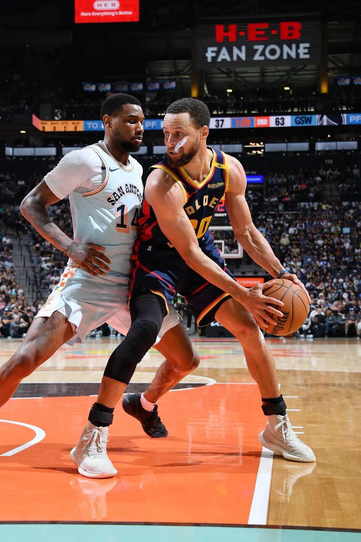 开云体育下载-勇士队内战大获全胜，继续领跑的简单介绍