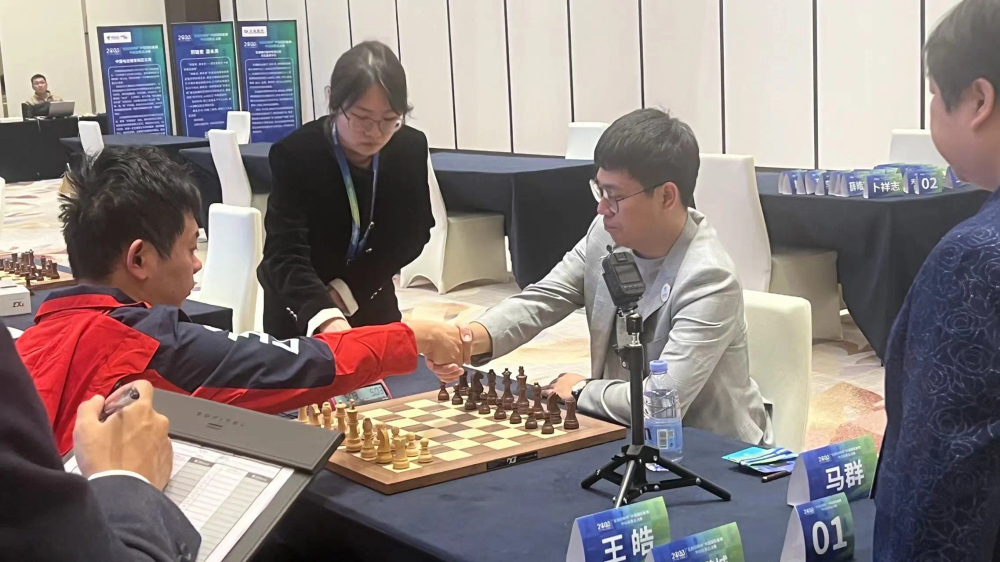 波兰队鏖战韩国队，王皓带队取胜